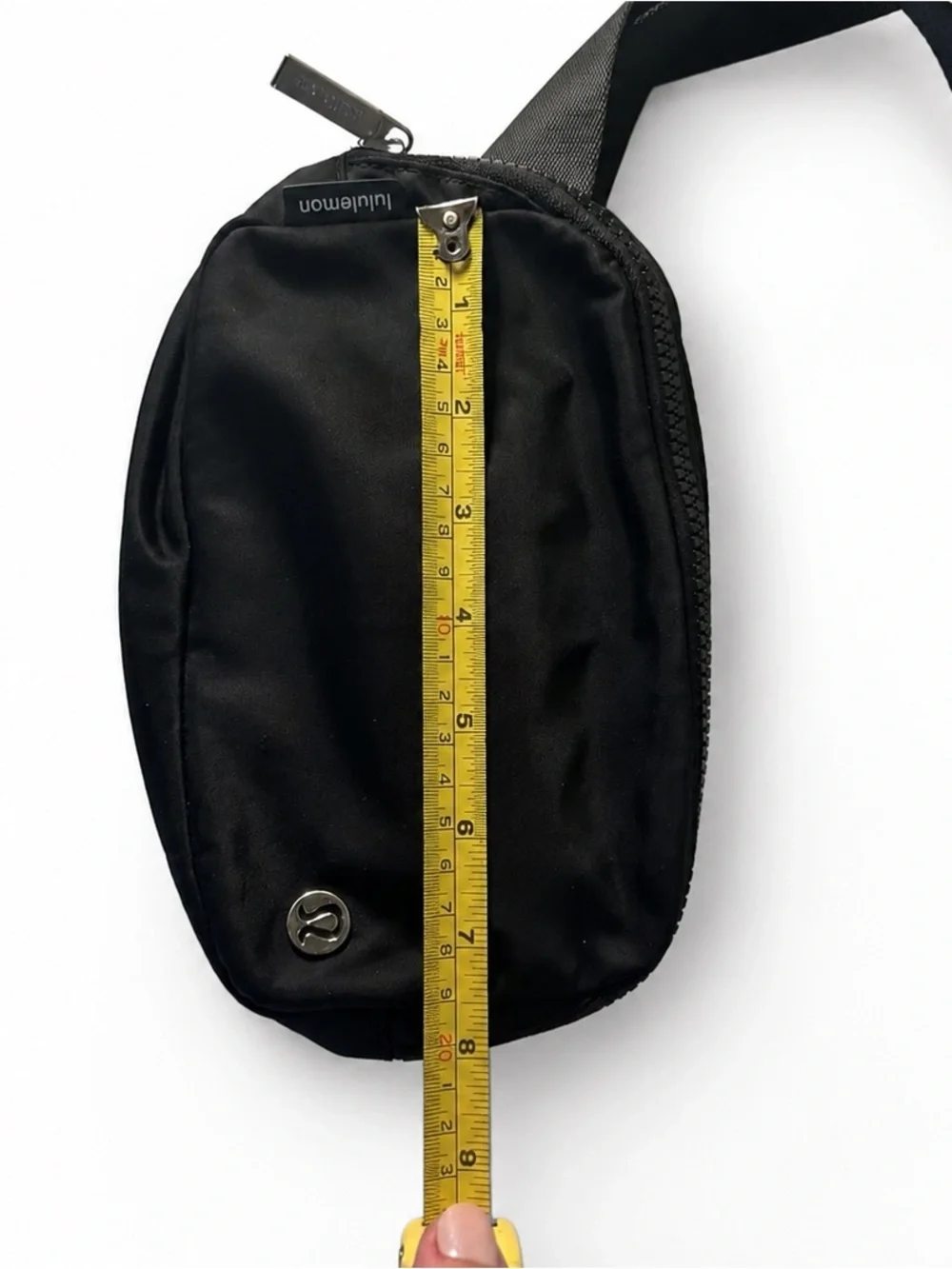 lululemon Everywhere Black Waist/Shoulder Belt Bag 1L